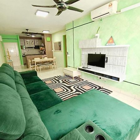 Nena Homestay Setia Alam, Air Conditioned, High Speed Internet Shah Alam Buitenkant foto