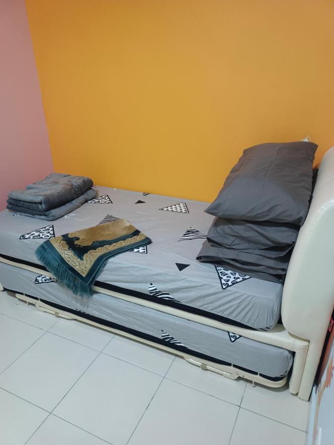 Nena Homestay Setia Alam, Air Conditioned, High Speed Internet Shah Alam Buitenkant foto