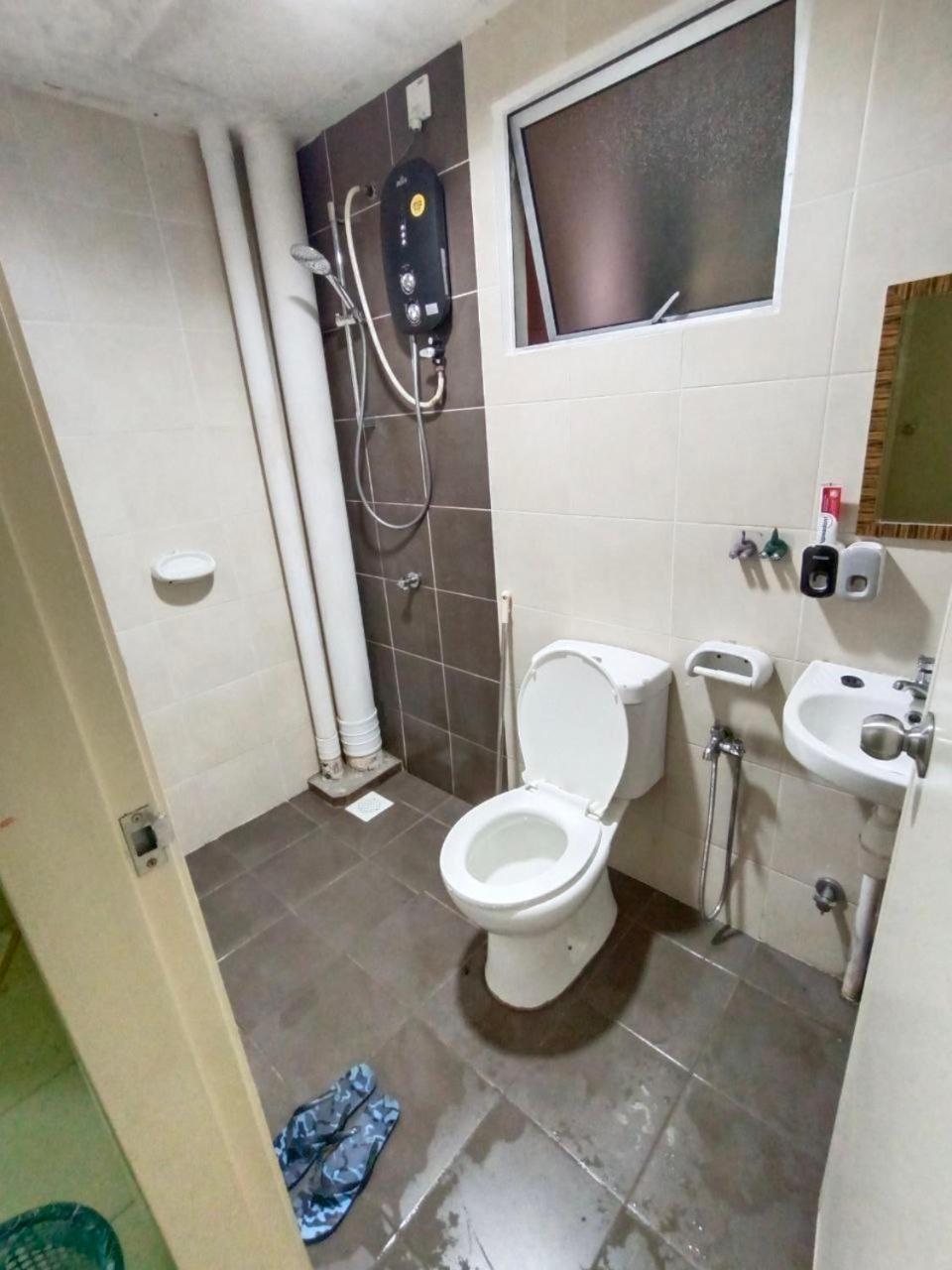 Nena Homestay Setia Alam, Air Conditioned, High Speed Internet Shah Alam Buitenkant foto