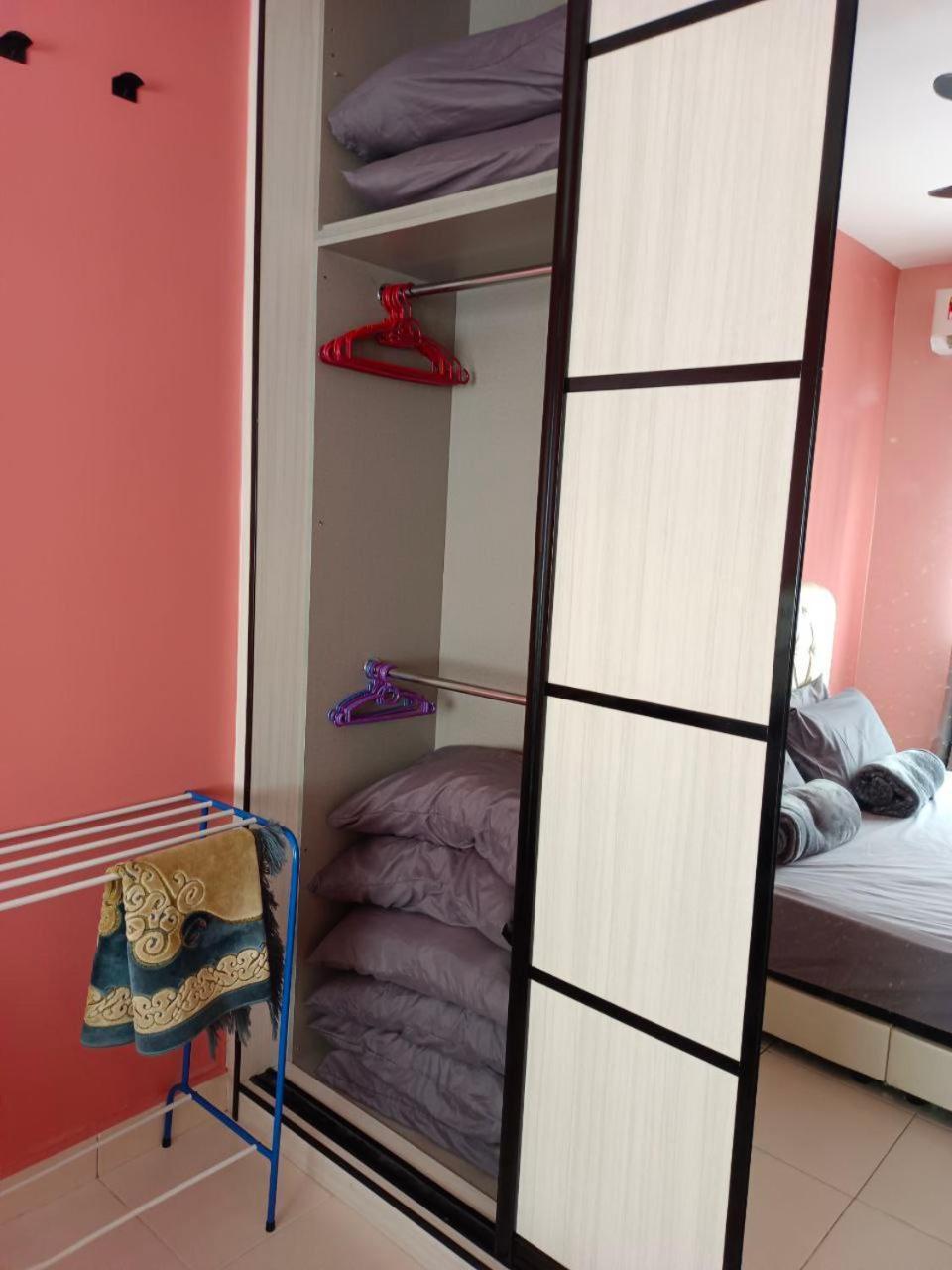 Nena Homestay Setia Alam, Air Conditioned, High Speed Internet Shah Alam Buitenkant foto